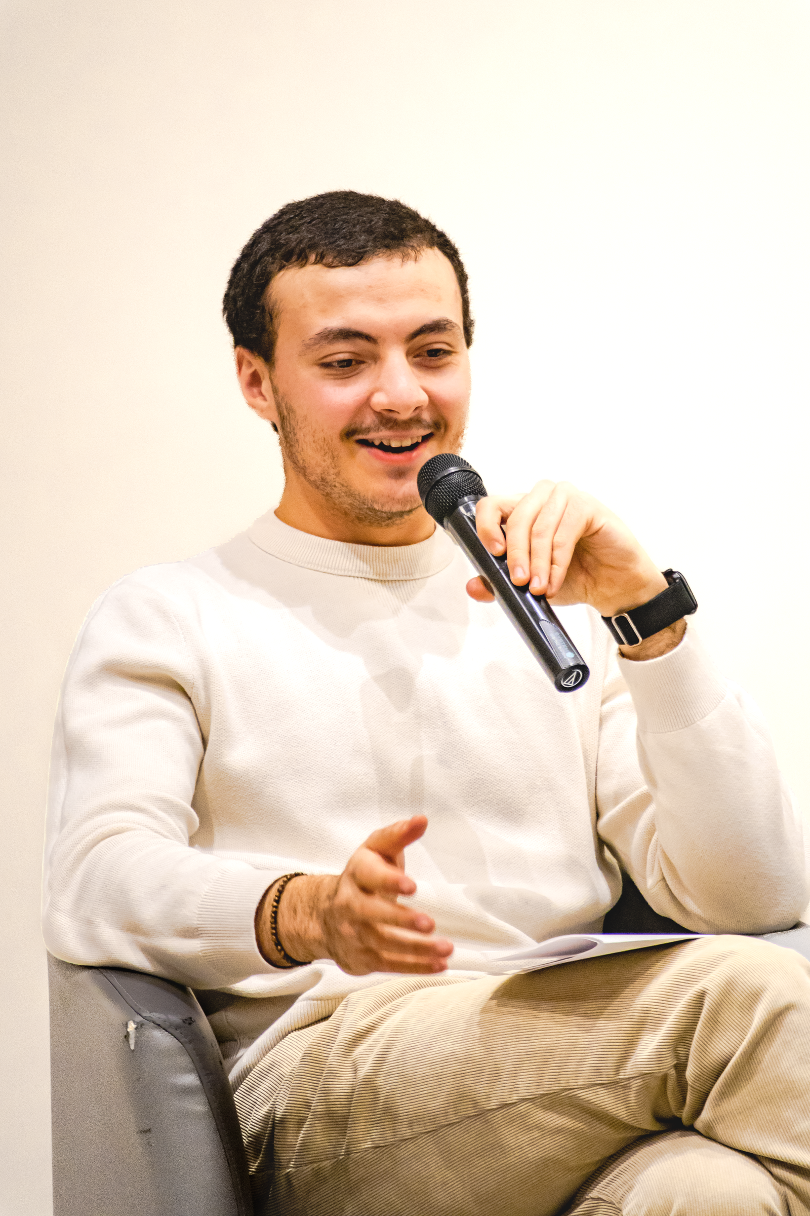 Public attentif à la conférence